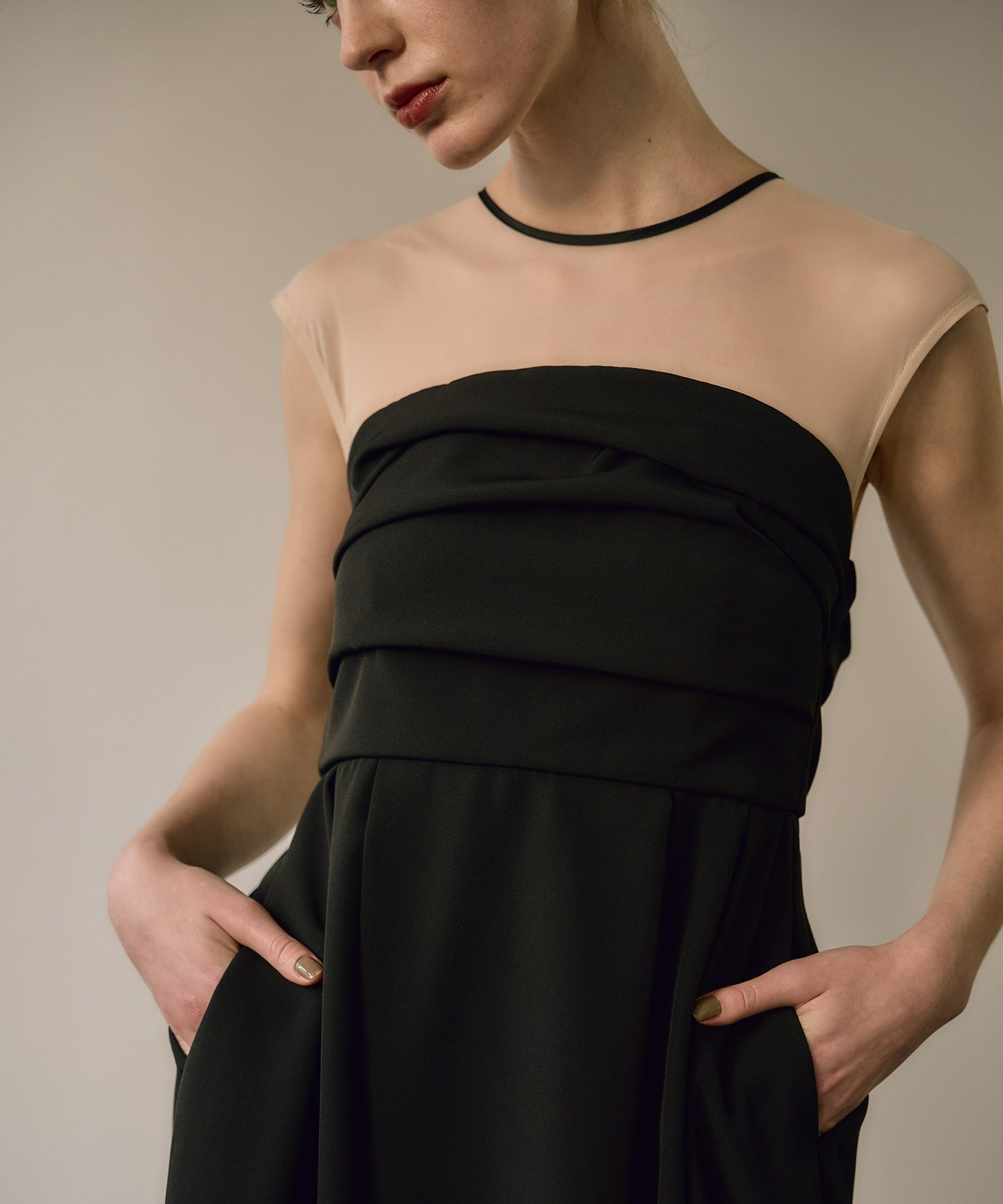 cocoon random bare dress | ANDRESD
