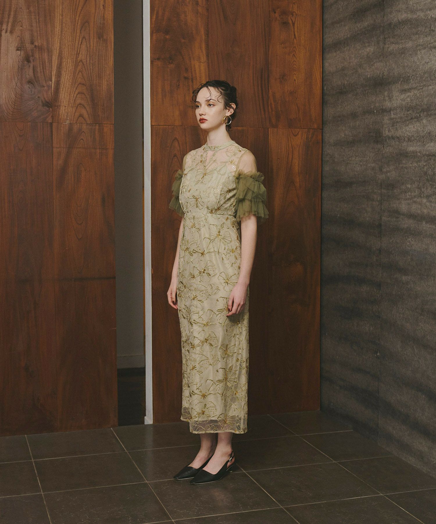 key neck embroidery dress | ANDRESD