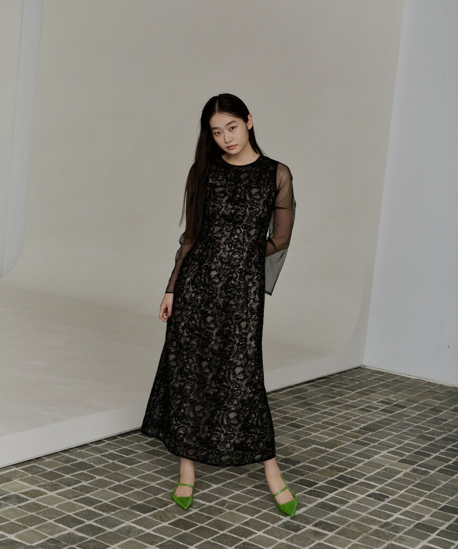 アンドレスド（ANDRESD）/ 【ANDRESD】leaf embroidery back design dress leaf embroidery back design dress | ANDRESD